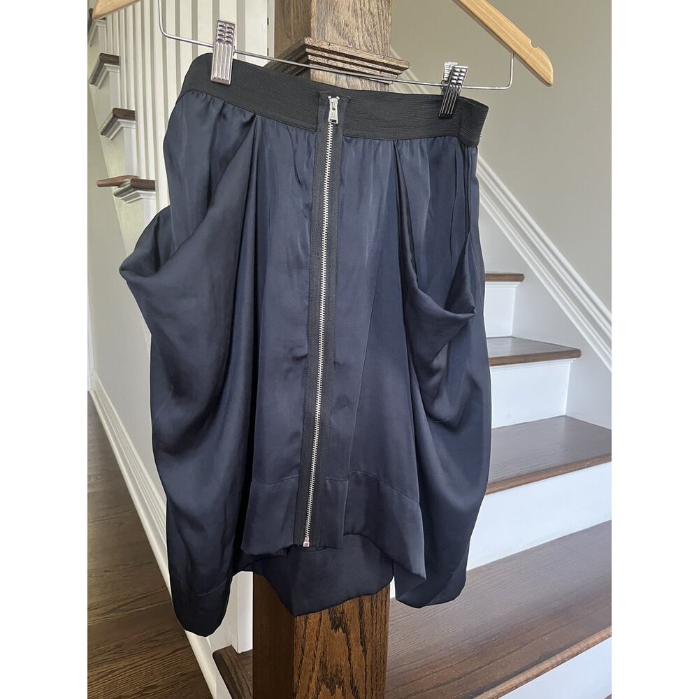 BCBG Maxazria women’s skirt sz. 2 Navy asymmetrical hem